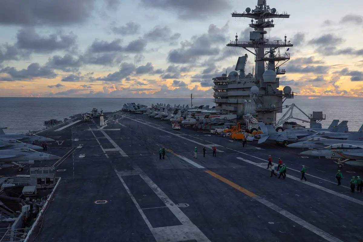 US warplane fires at Iranian tanker trying to breach naval blockade amid maritime tensions