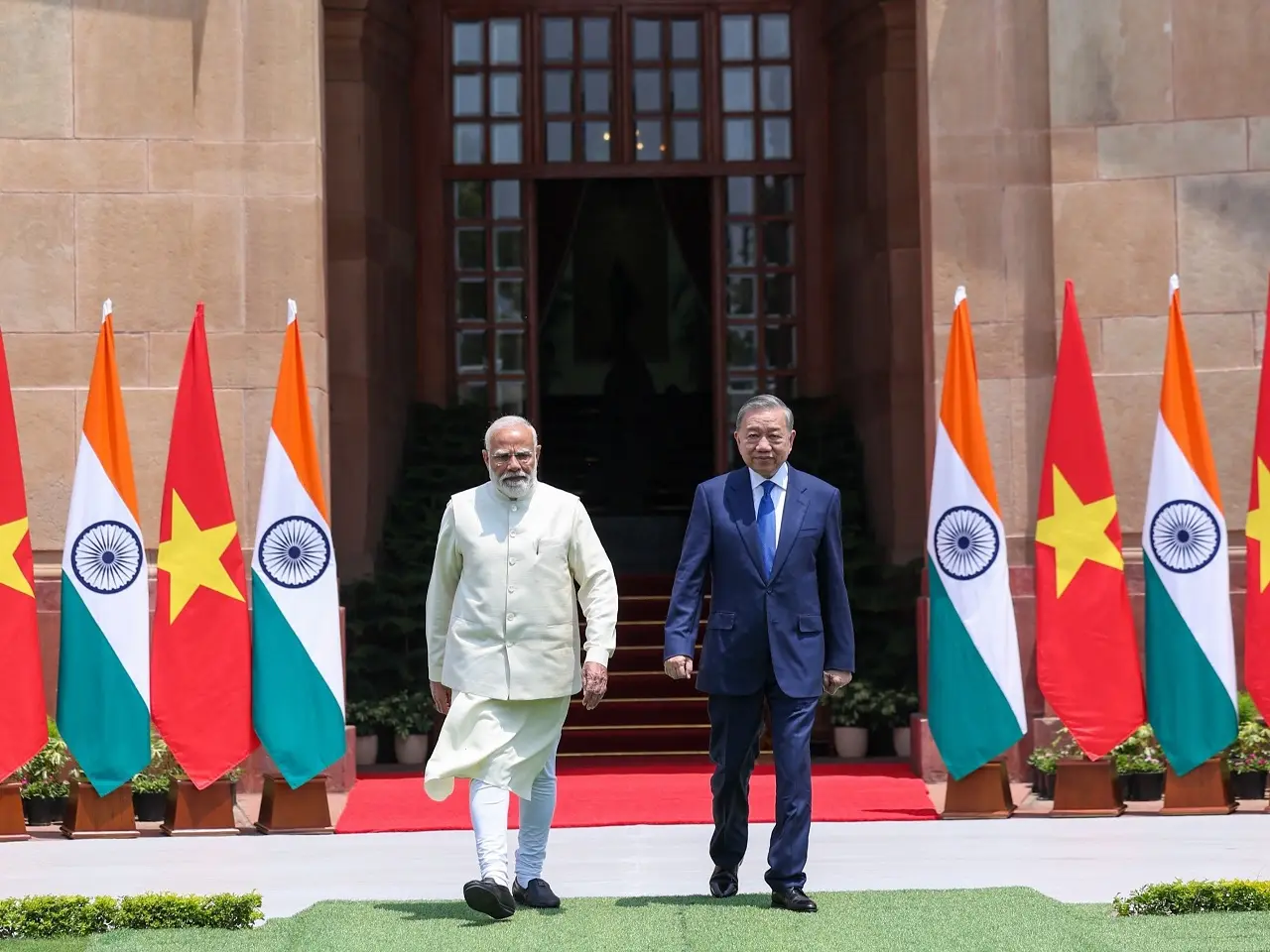 India and Vietnam boost strategic ties, set $25 billion trade target by 2030 India and Vietnam boost strategic ties, set $25 billion trade target by 2030