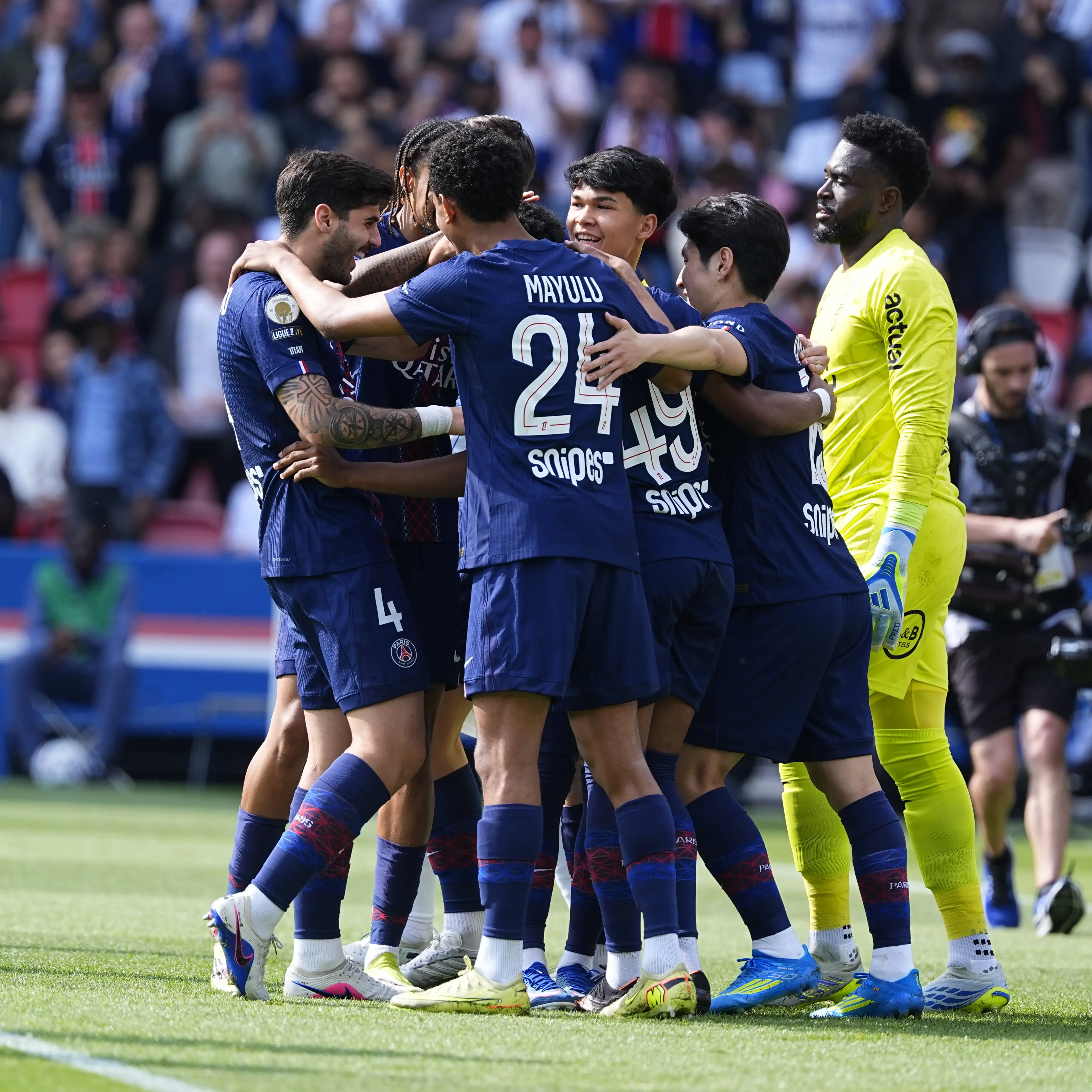 PSG beat Chelsea in Round of 16