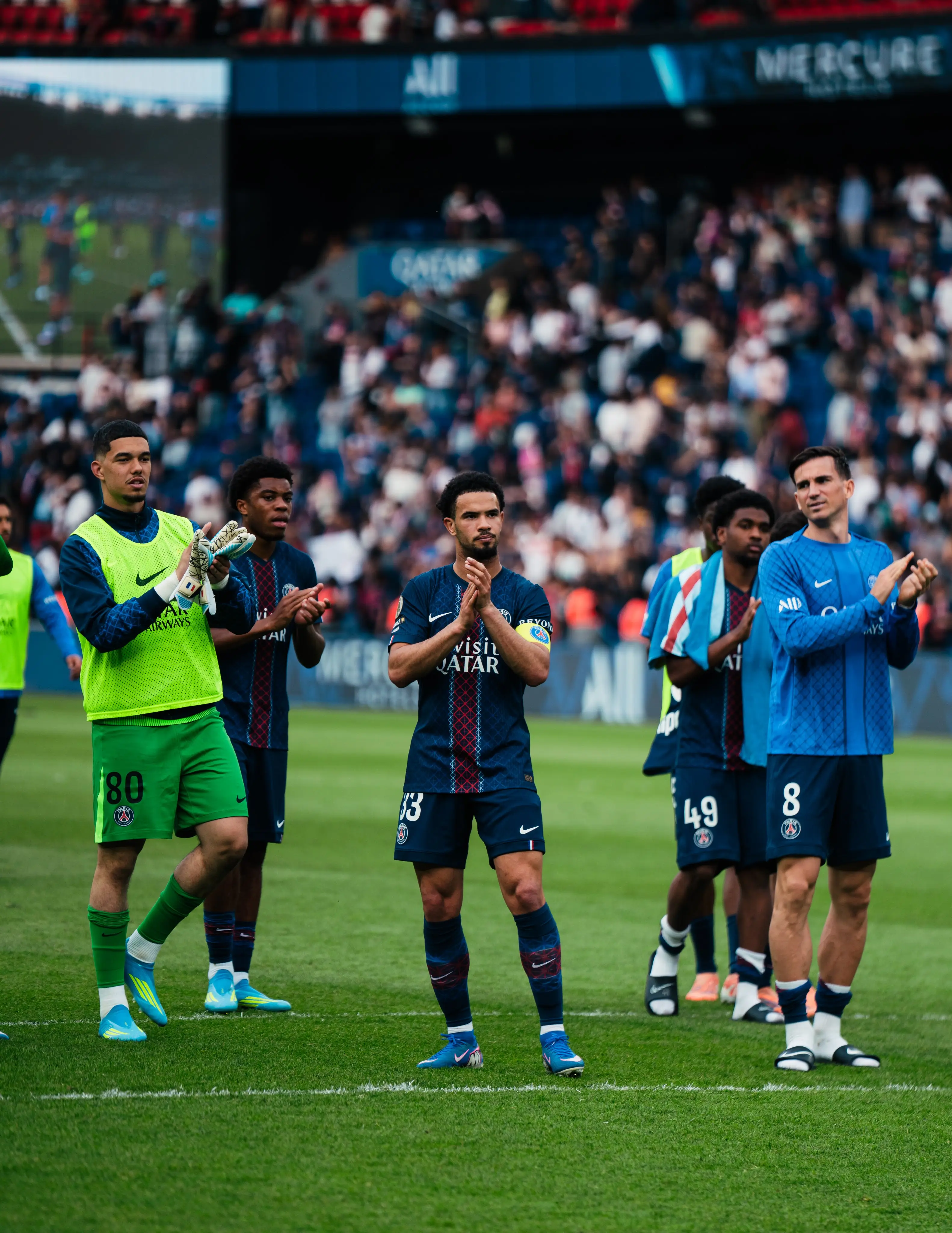 PSG beat Liverpool in quarter-final