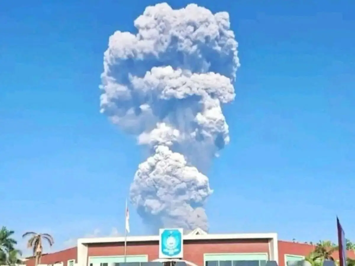 Fresh warnings issued as ash spreads north