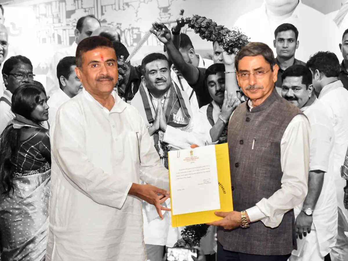 West Bengal CM oath ceremony HIGHLIGHTS: Suvendu Adhikari takes oath as 1st BJP Chief Minister of West Bengal West Bengal CM oath ceremony HIGHLIGHTS: Suvendu Adhikari takes oath as 1st BJP Chief Minister of West Bengal
