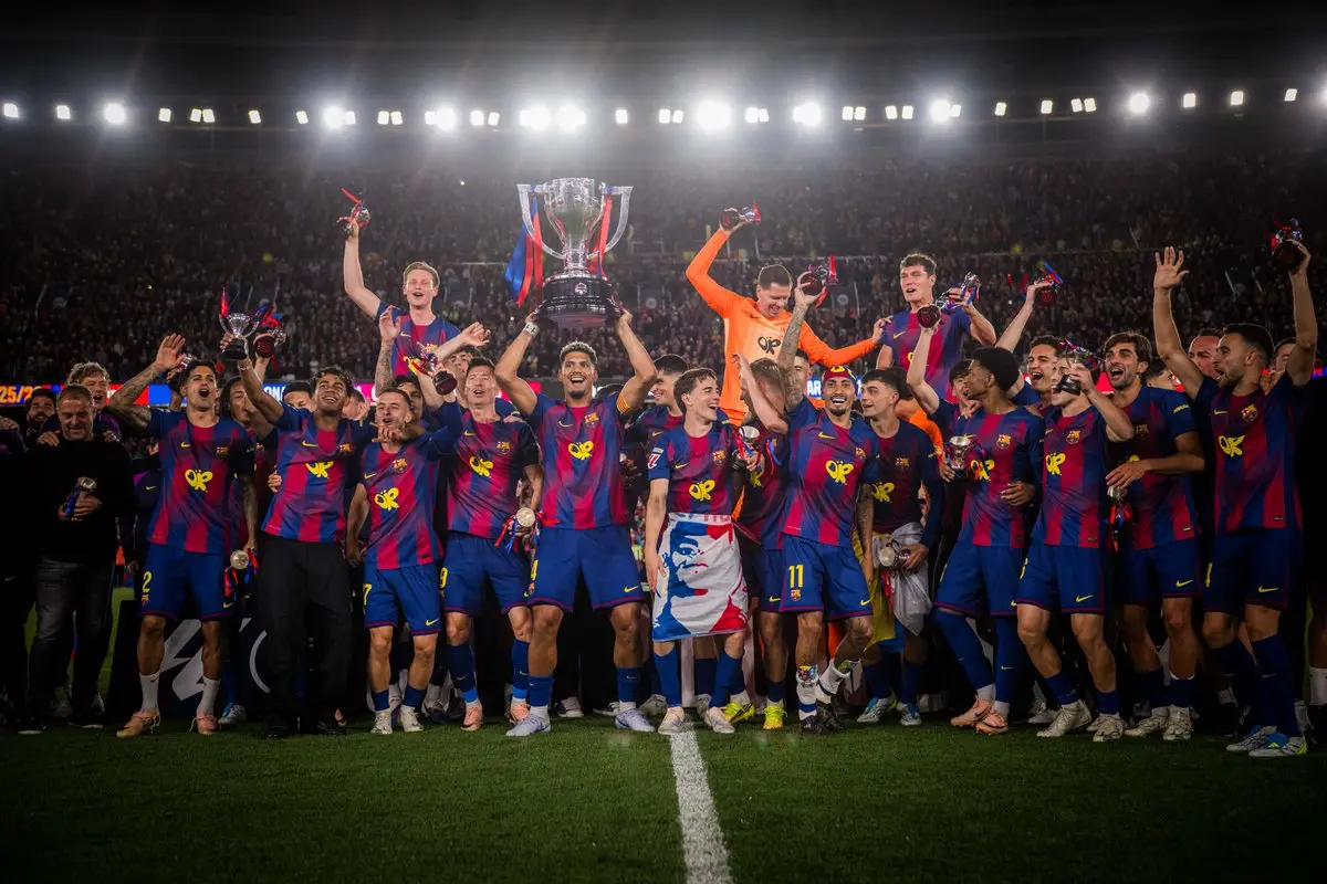 Barcelona beat Real Madrid in El Clasico to win La Liga