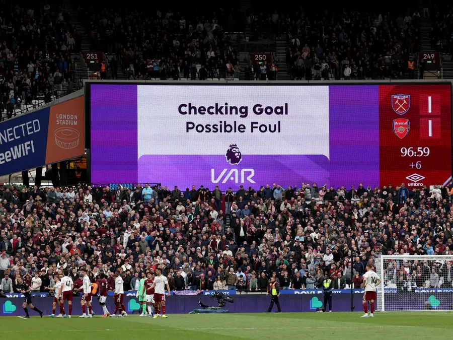 Premier League | Arsenal vs West Ham VAR decision controversy - Was referee right to disallow goal?