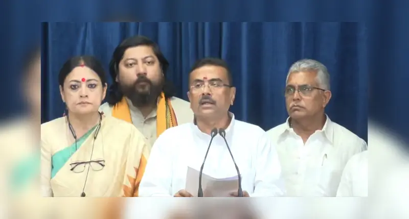 Bengal CM Suvendu Adhikari approves land transfer to BSF for border fencing Bengal CM Suvendu Adhikari approves land transfer to BSF for border fencing