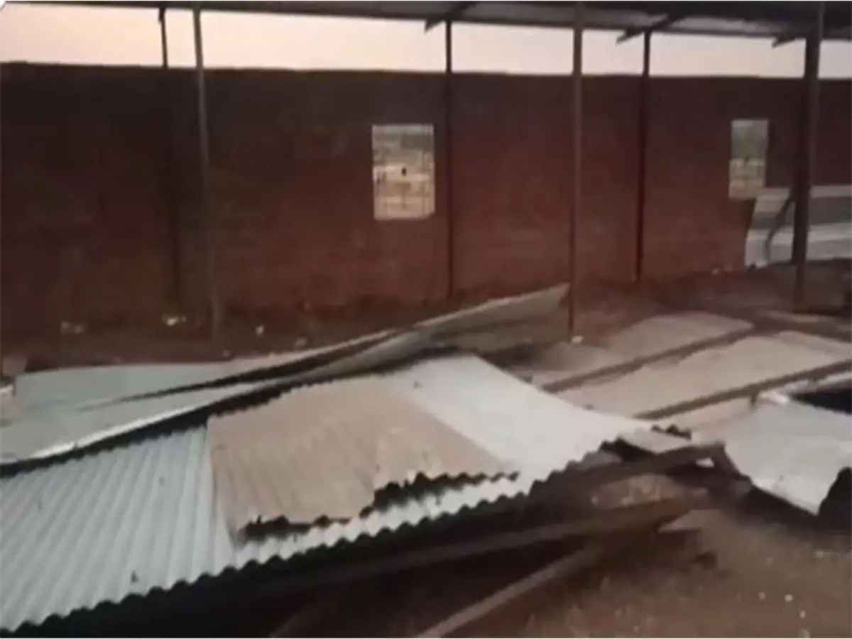 At least 6 dead, several injured in wall collapse in Maharashtra