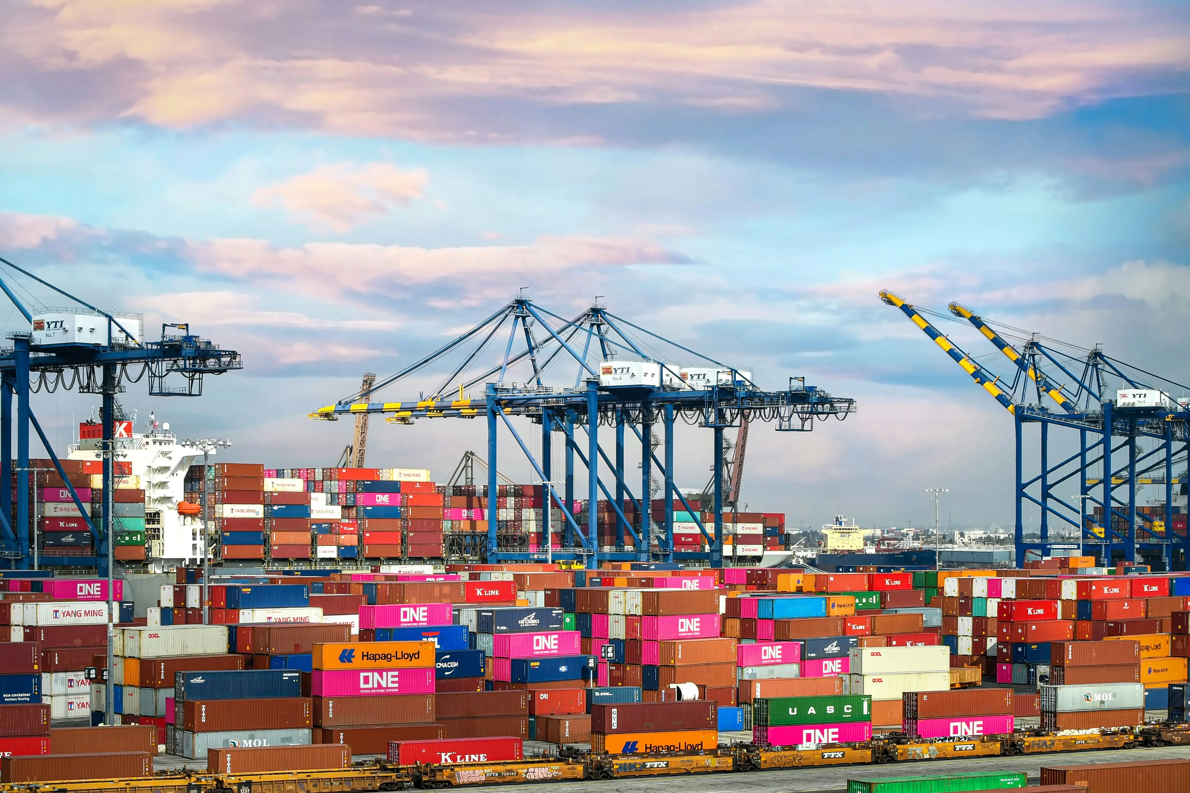Tamil Nadu, UP, Mizoram and Delhi top India’s logistics performance rankings in LEADS 2025