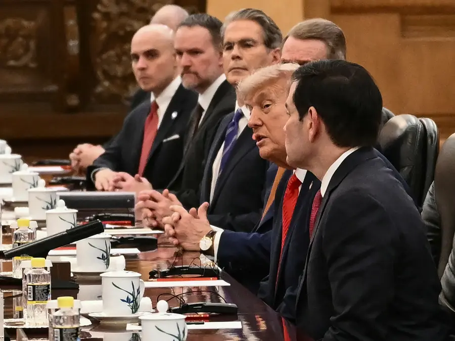 Trump team dumped Chinese-issued phones, badges before boarding Air Force One in Beijing, claims US journalist