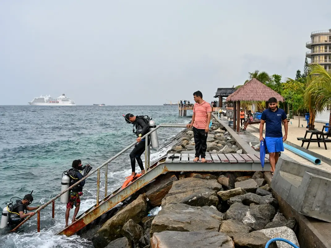 Five Italian divers killed in Maldives cave tragedy after scuba expedition turns deadly