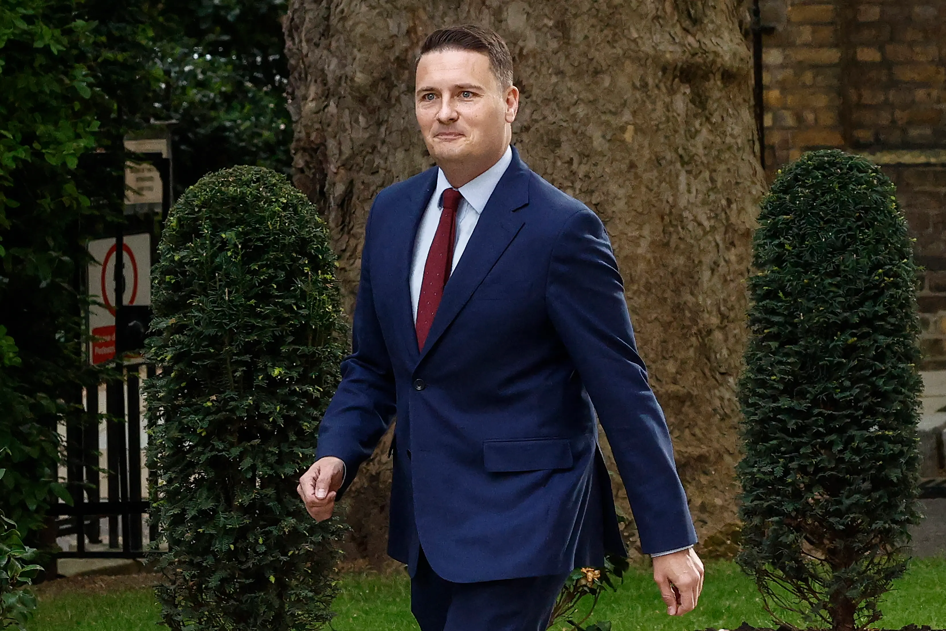 Former UK health secretary Wes Streeting confirms bid to replace Keir Starmer as Labour leader after quitting Cabinet