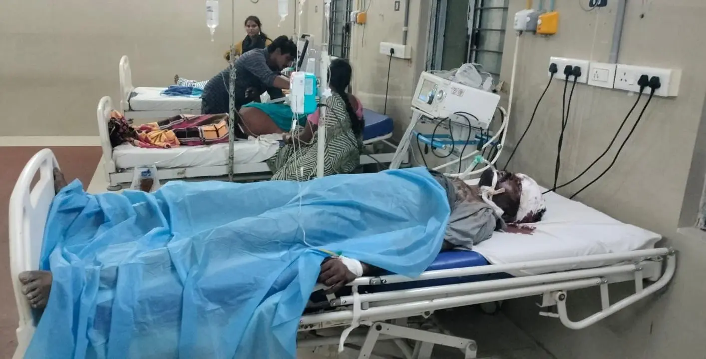 Rejected lover slits 21-year-old woman's throat in Telangana, dies after mob thrashes him