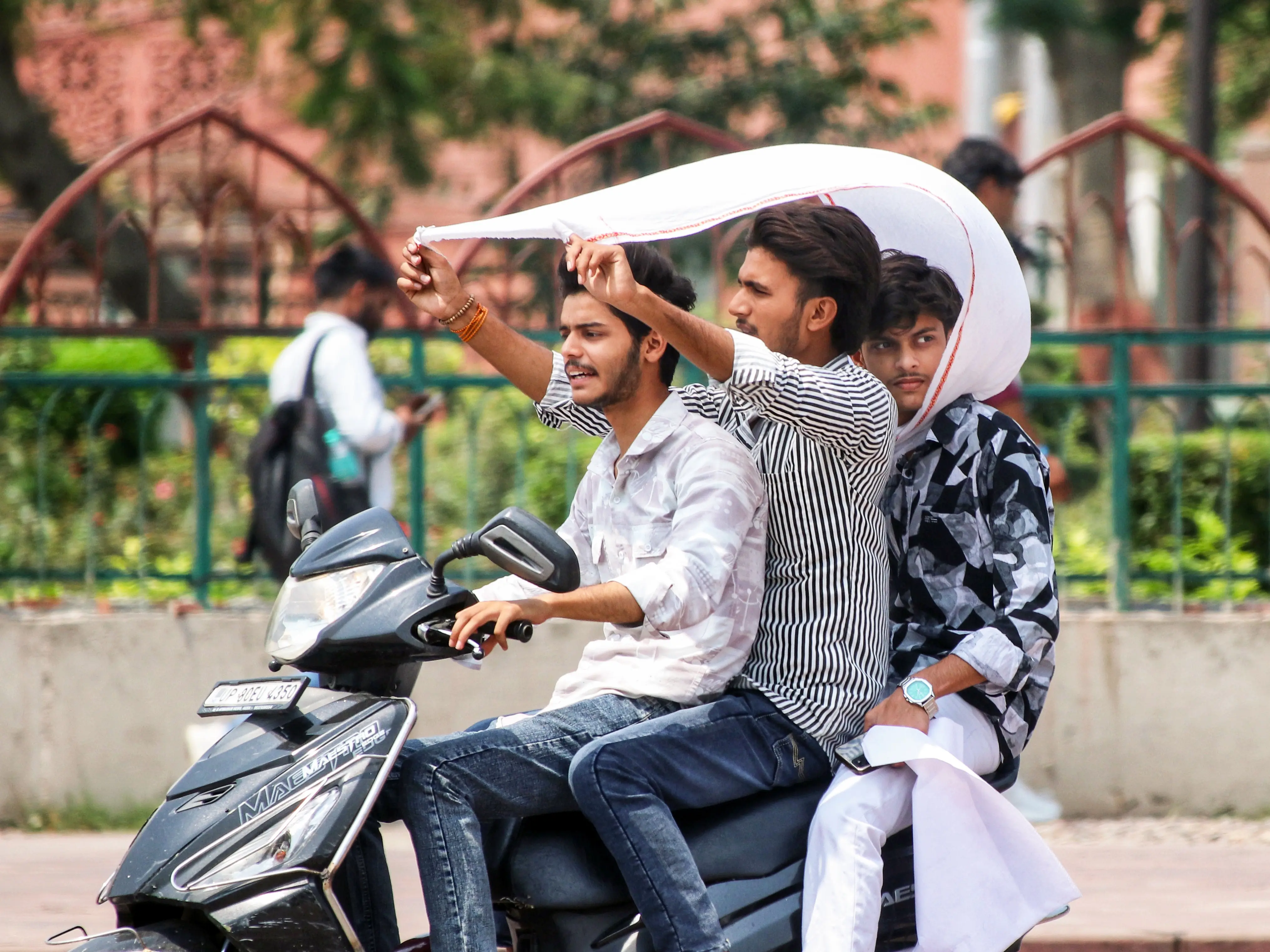 IMD warns of severe heatwave in Delhi, North India till May 22; temperature likely to touch 44°C IMD warns of severe heatwave in Delhi, North India till May 22; temperature likely to touch 44°C