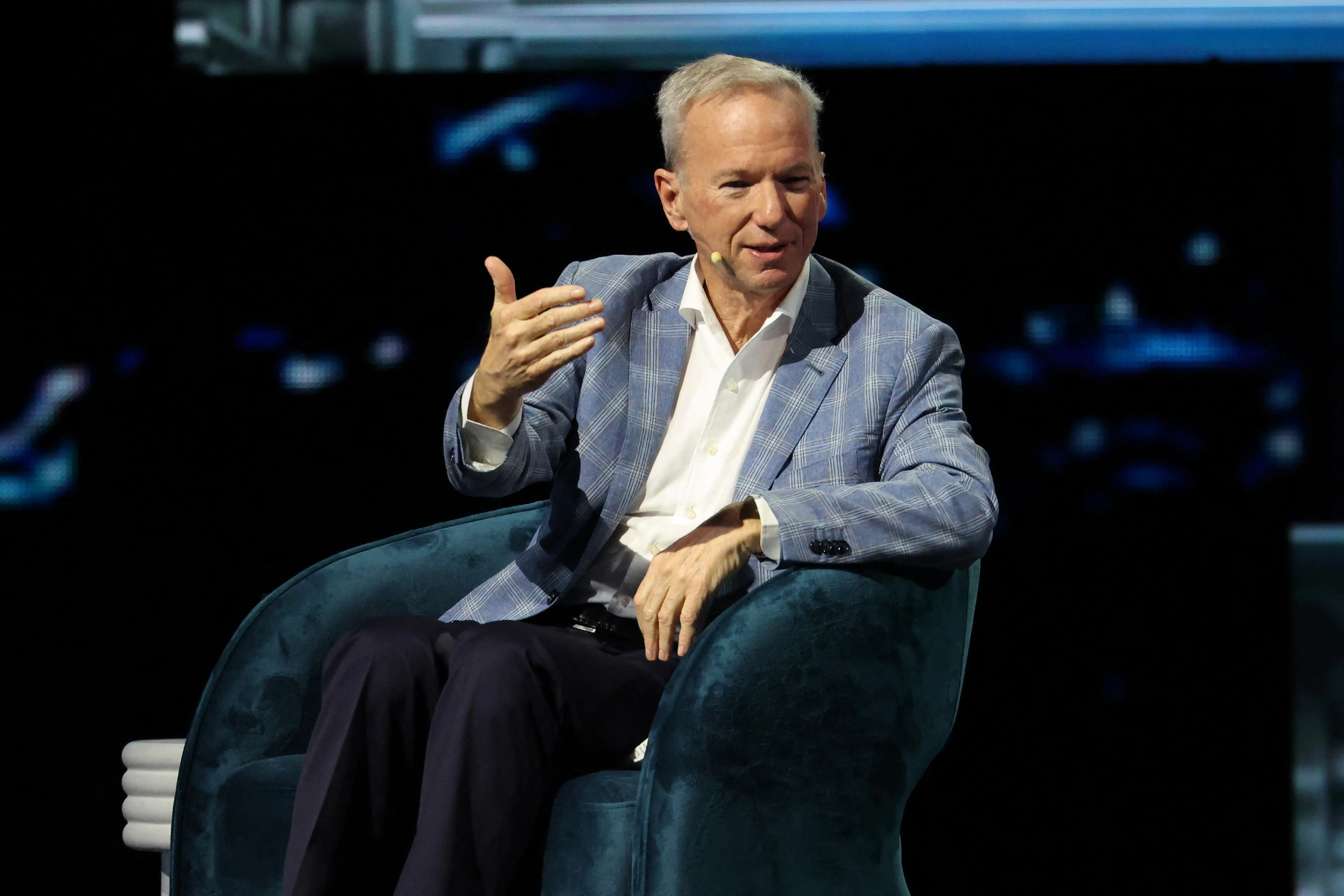 Students boo former Google CEO for talking about AI, second incident in a week - 'There is a fear...'