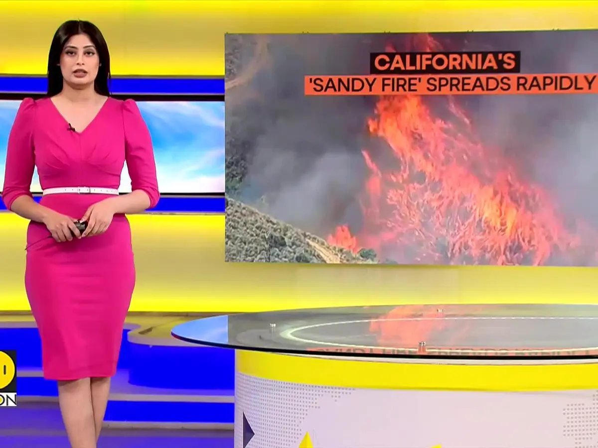 Sandy Fire Rages In California As Hundreds Of Firefighters Fight To ...