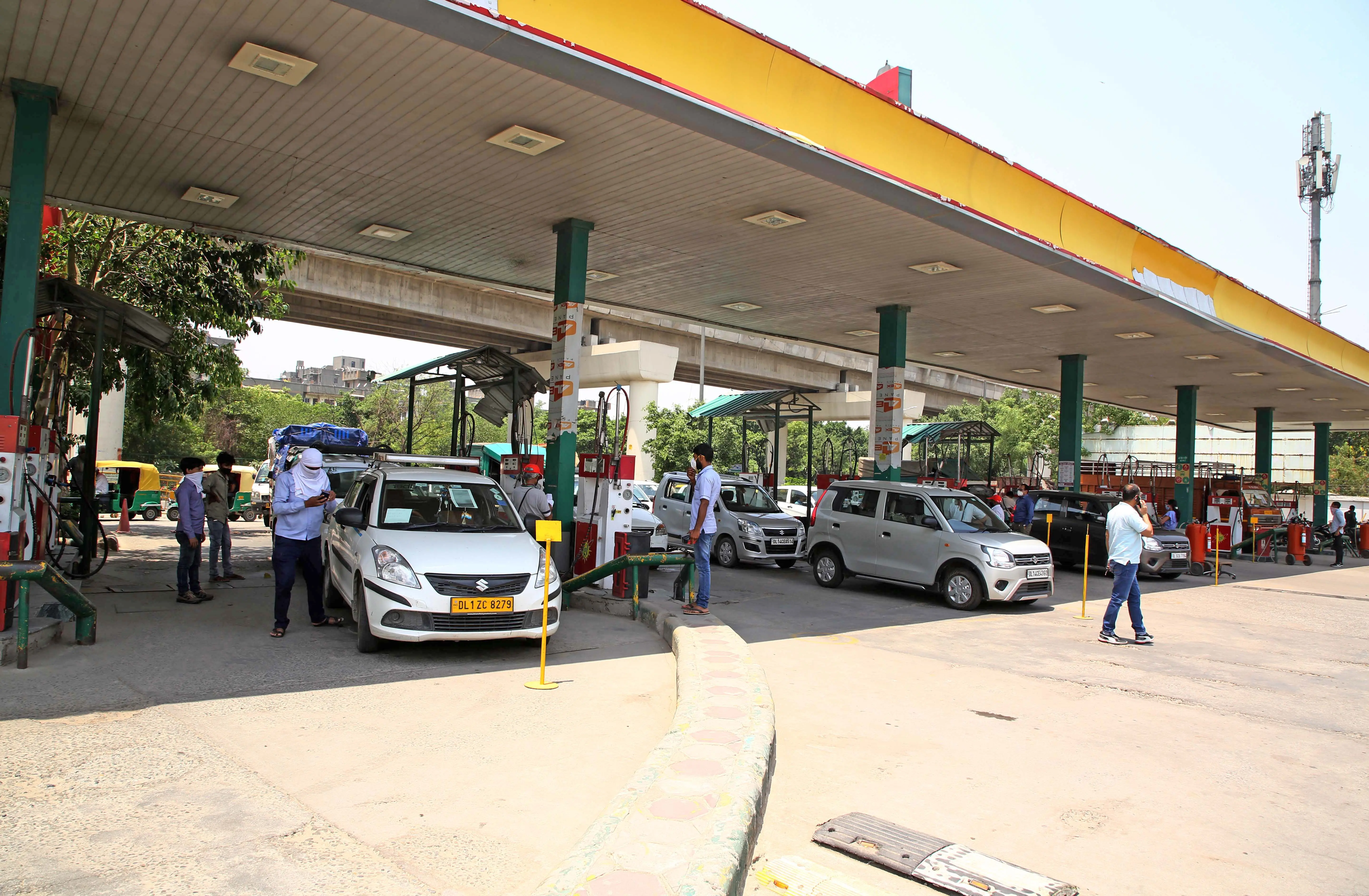 What's behind the auto, cab drivers' strike?
