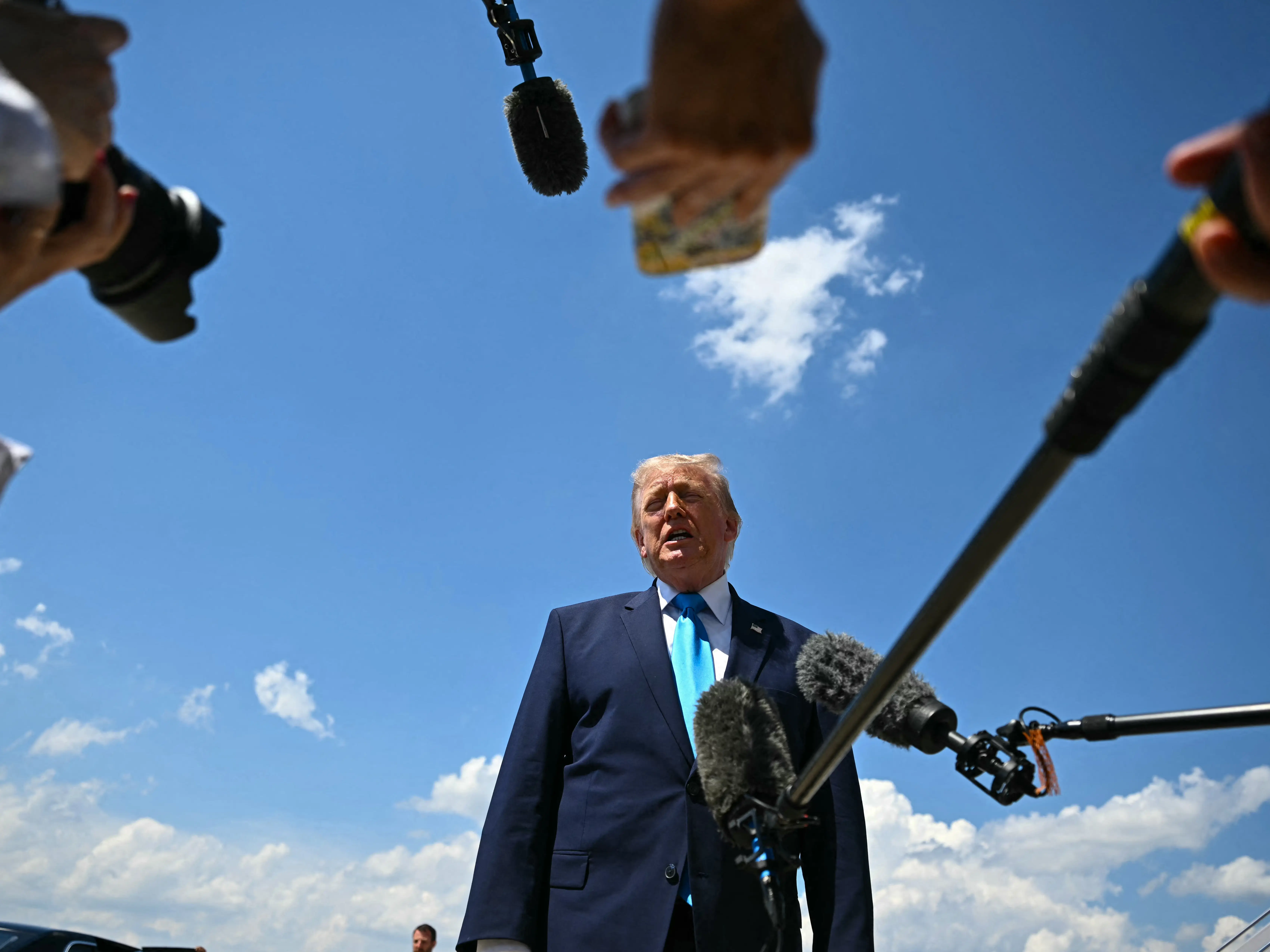 Trump announces deployment of 5,000 additional US troops to Poland as tensions with NATO escalate