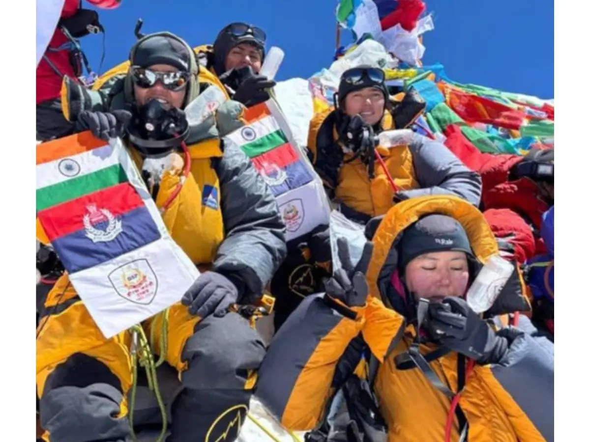 Team reaches world’s highest peak