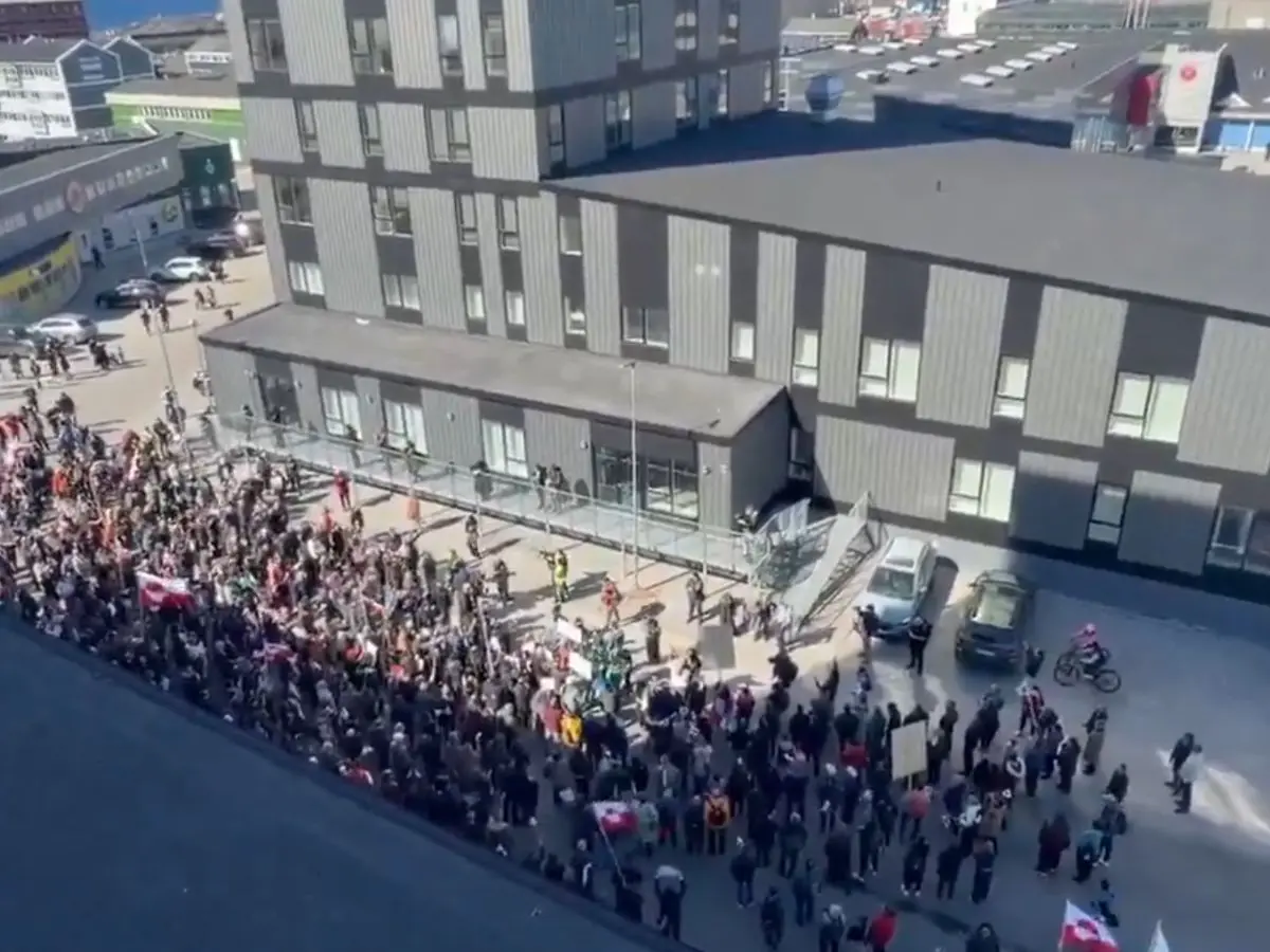 ‘Make America Go Away!’ Hundreds of Greenlanders protest outside US consulate | WATCH
