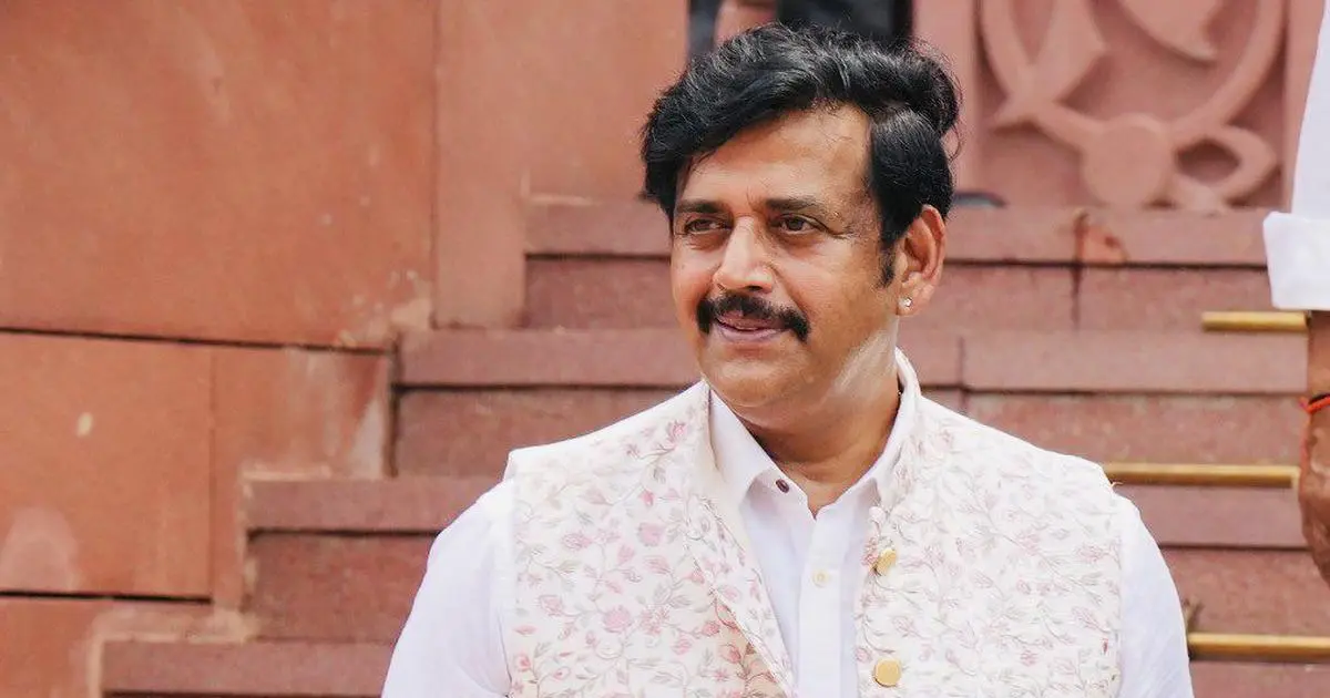 Ravi Kishan addresses his viral 'home from work' comment: I am human, can make errors