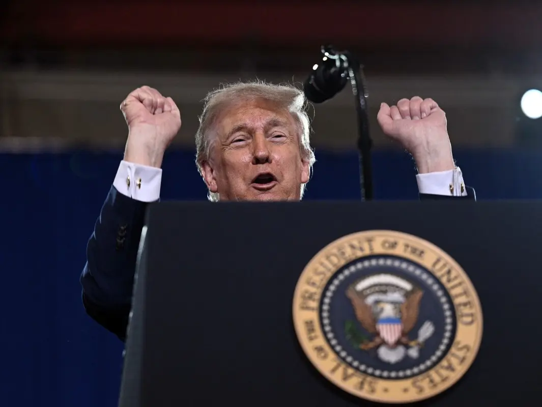 'Go home to mom. Take him to mommy', says Trump to protestor during NYC event | WATCH 'Go home to mom. Take him to mommy', says Trump to protestor during NYC event | WATCH