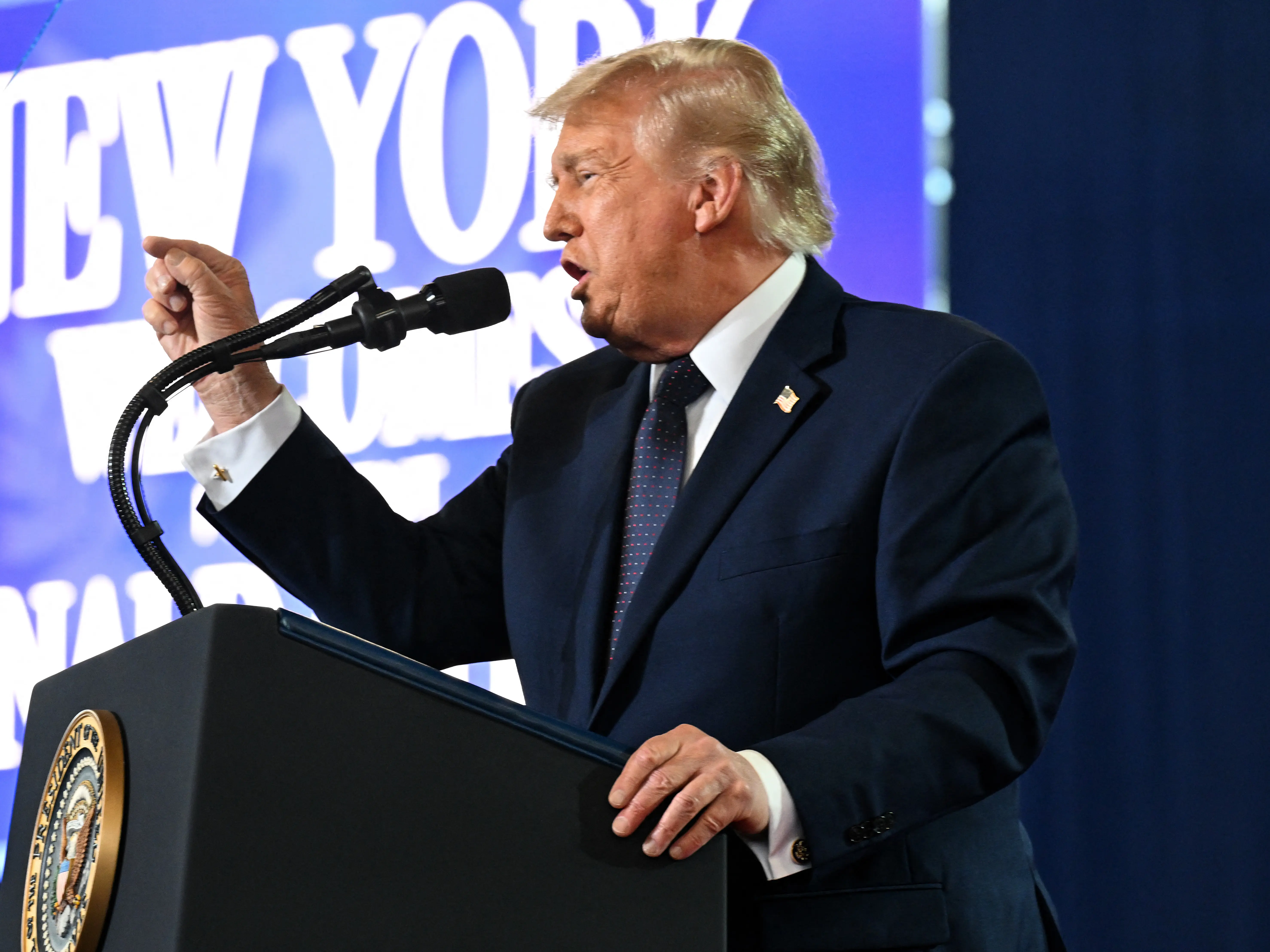 Trump to decide on latest Iran proposal after meeting advisers on Sunday: Report Trump to decide on latest Iran proposal after meeting advisers on Sunday: Report