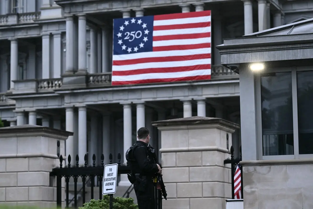 Why is White House under lockdown?