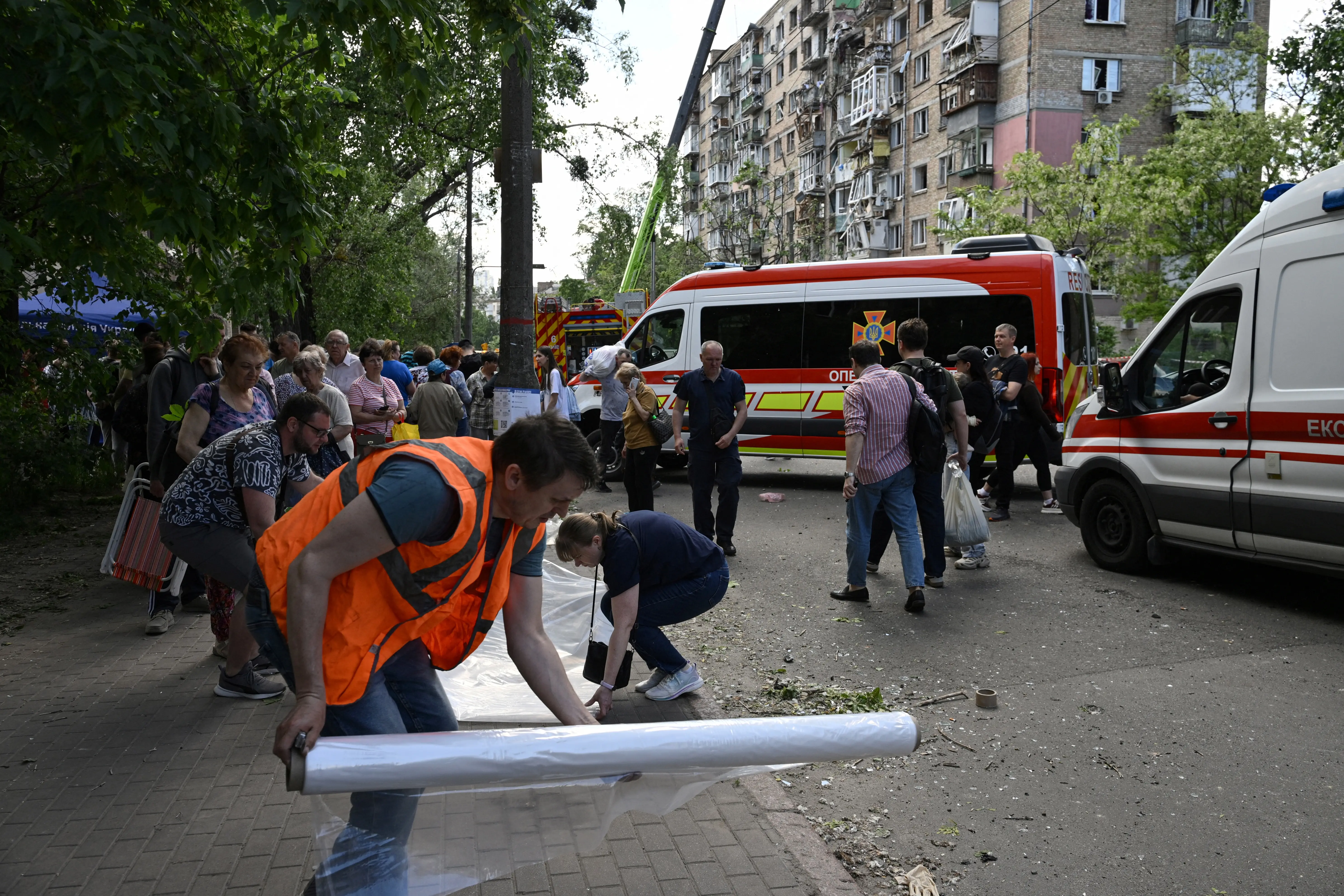 EU labels Russia’s Oreshnik use a ‘scare tactic’, Macron condemns Kyiv strikes