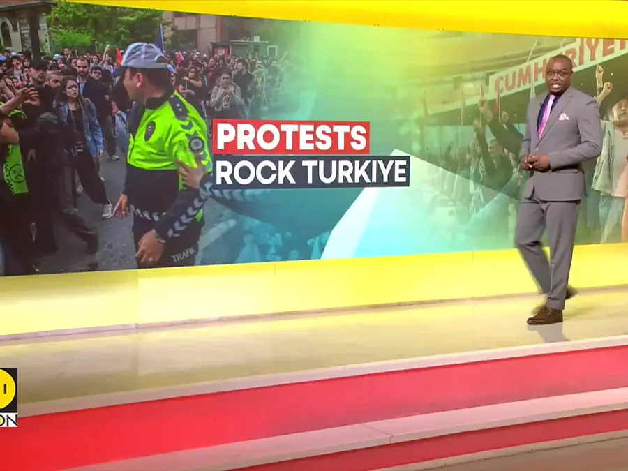 Turkey Protests: Police Force Ousted Opp'n Out Of Headquarters As Crisis Deepens
