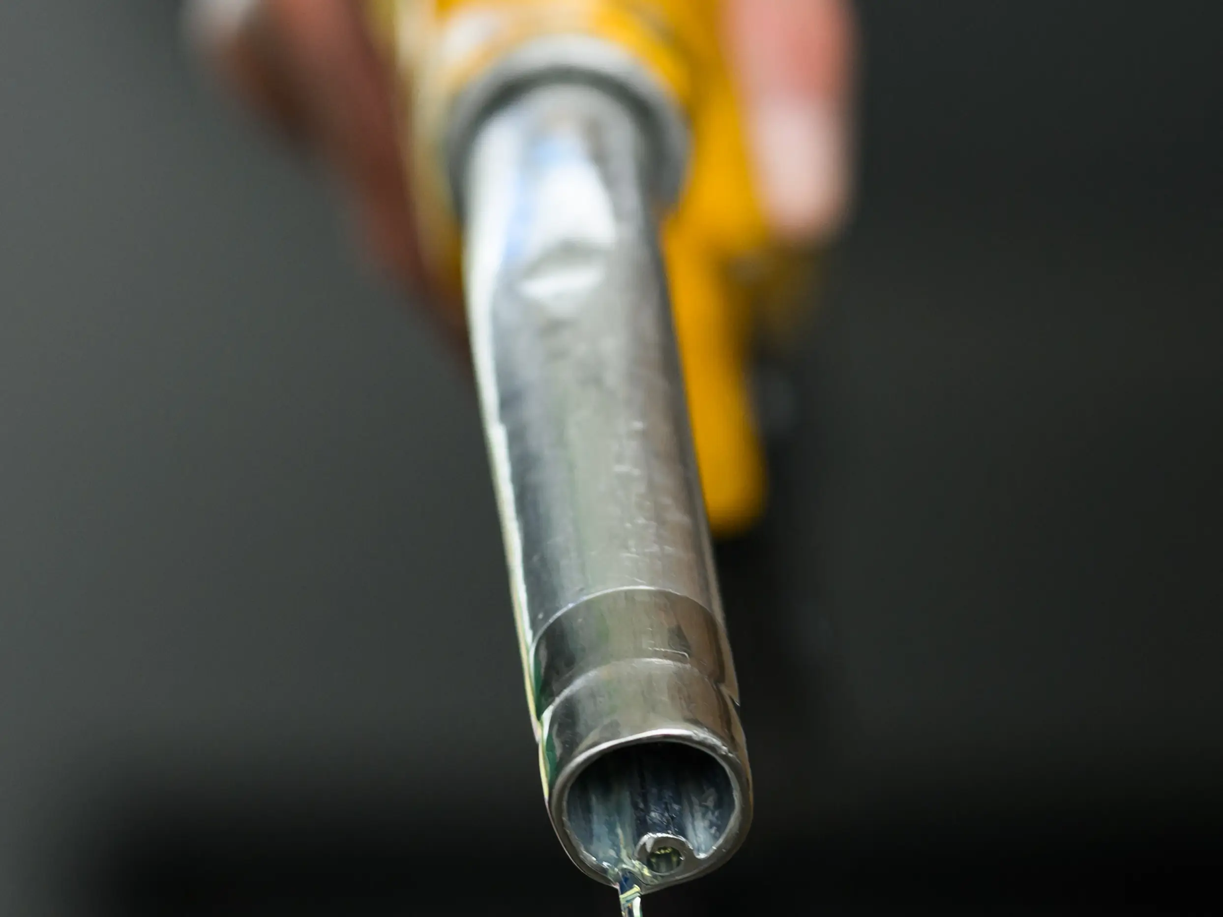 Oil prices fall over 5% amid Iran-US peace hopes: Will petrol and diesel prices in India come down now? Oil prices fall over 5% amid Iran-US peace hopes: Will petrol and diesel prices in India come down now?