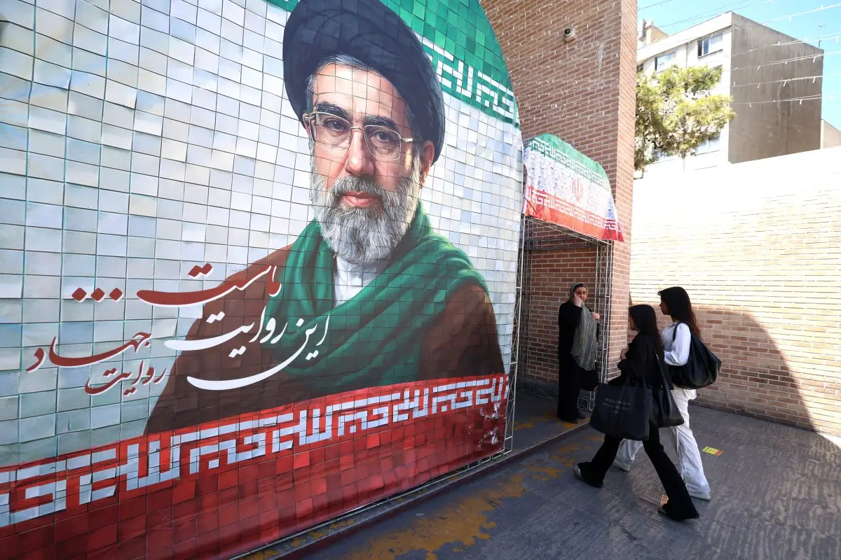 Iran-US peace deal soon but where is Mojtaba Khamenei? US officials claim he's in 'secret bunker', 'communicates via messengers'
