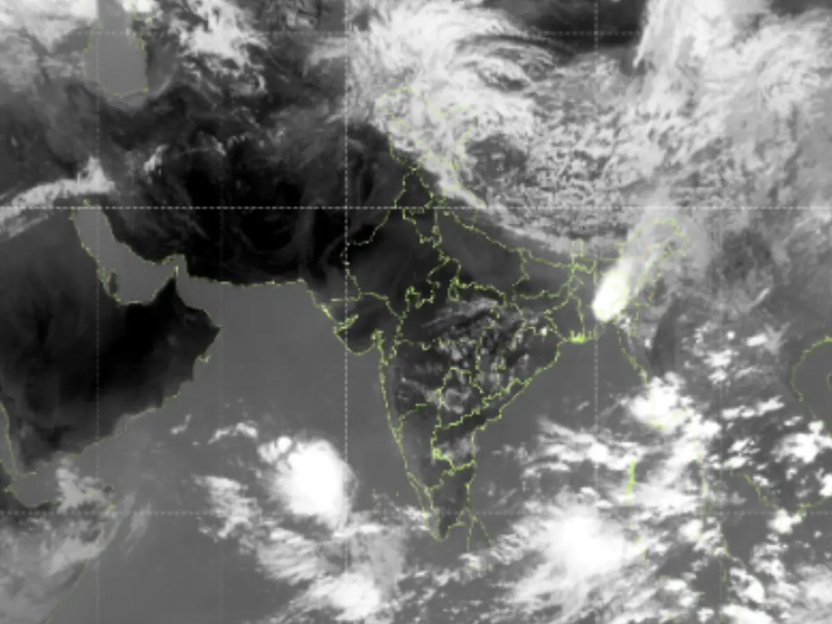 Rain and thunderstorm forecast for some northern Indian states while Kerala awaits monsoon Rain and thunderstorm forecast for some northern Indian states while Kerala awaits monsoon