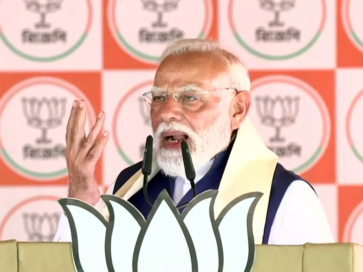 Six cops suspended after gelatin recovery near PM Modi’s Bengaluru convoy route