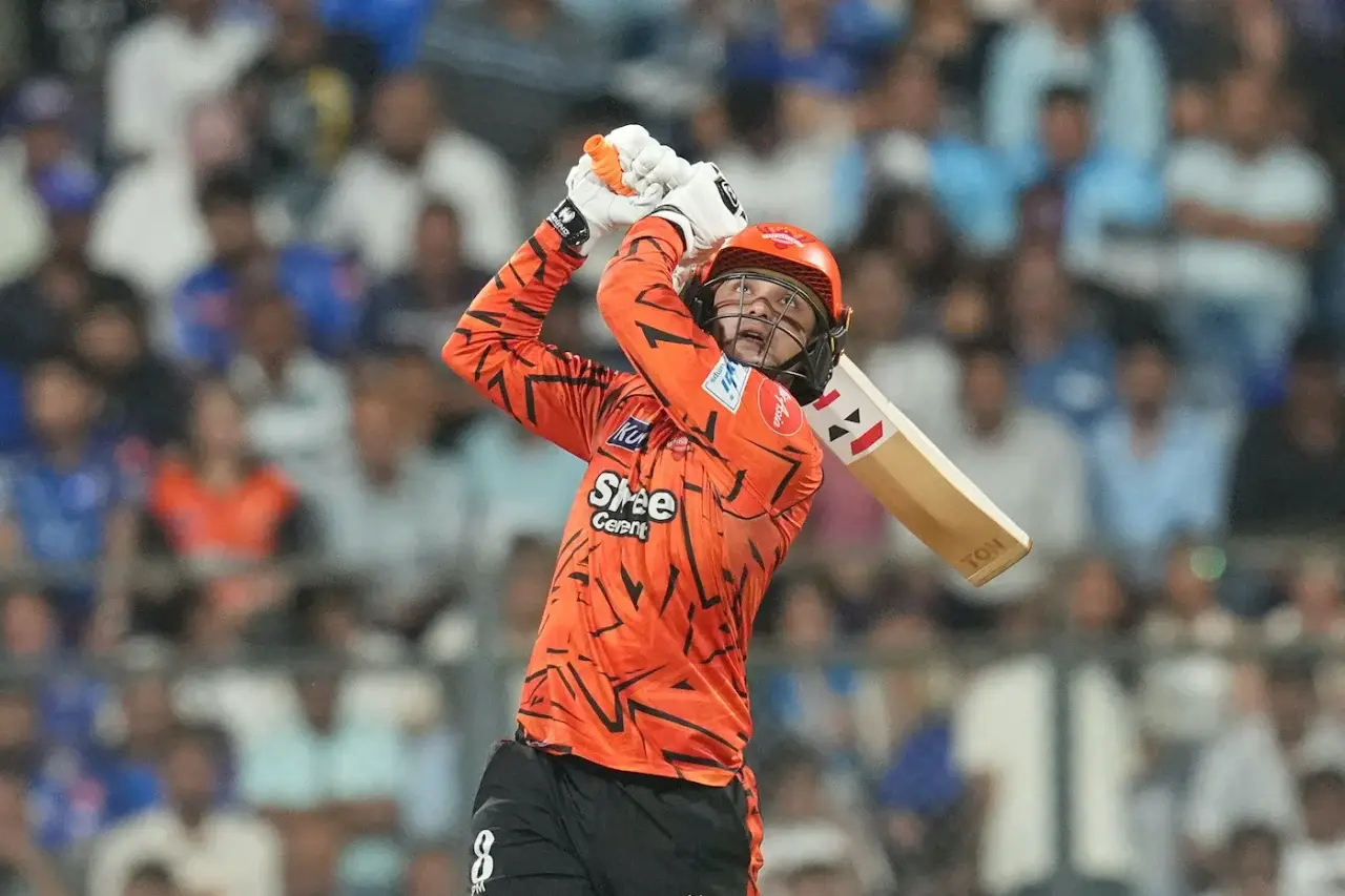 Abhishek Sharma (SRH) – 43 sixes in 14 matches