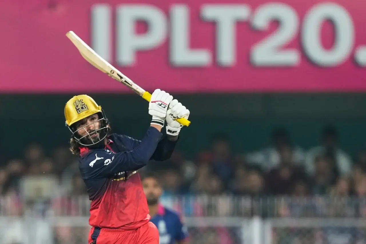 Rajat Patidar (RCB) – 32 sixes in 13 matches