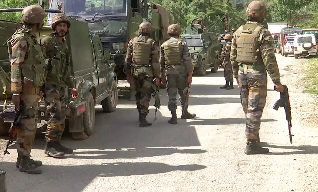 Jammu and Kashmir: Gunfire heard again from operation site in Rajouri district