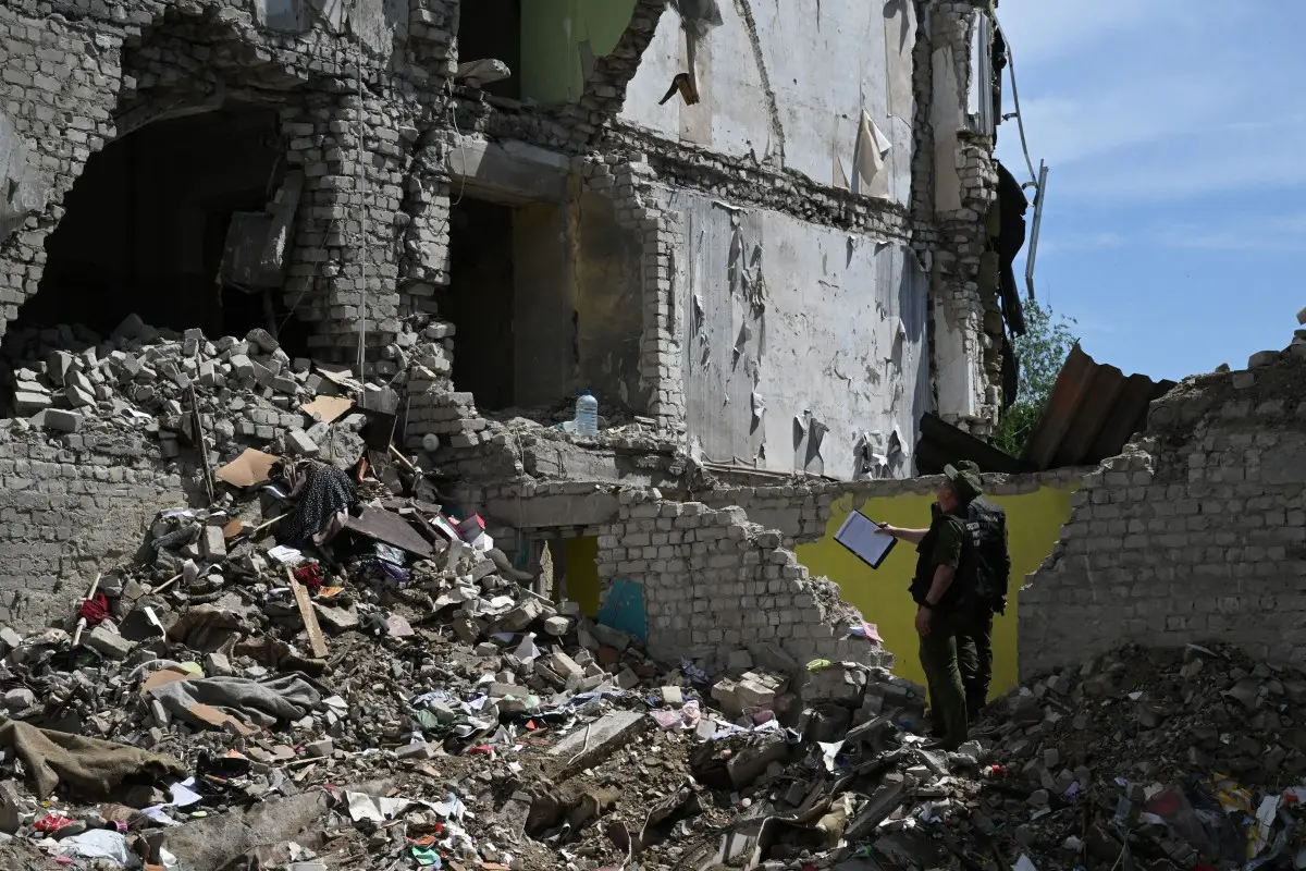 Ukraine strikes kill 6 in Russia a day after Moscow launches Oreshnik Missile on Kyiv