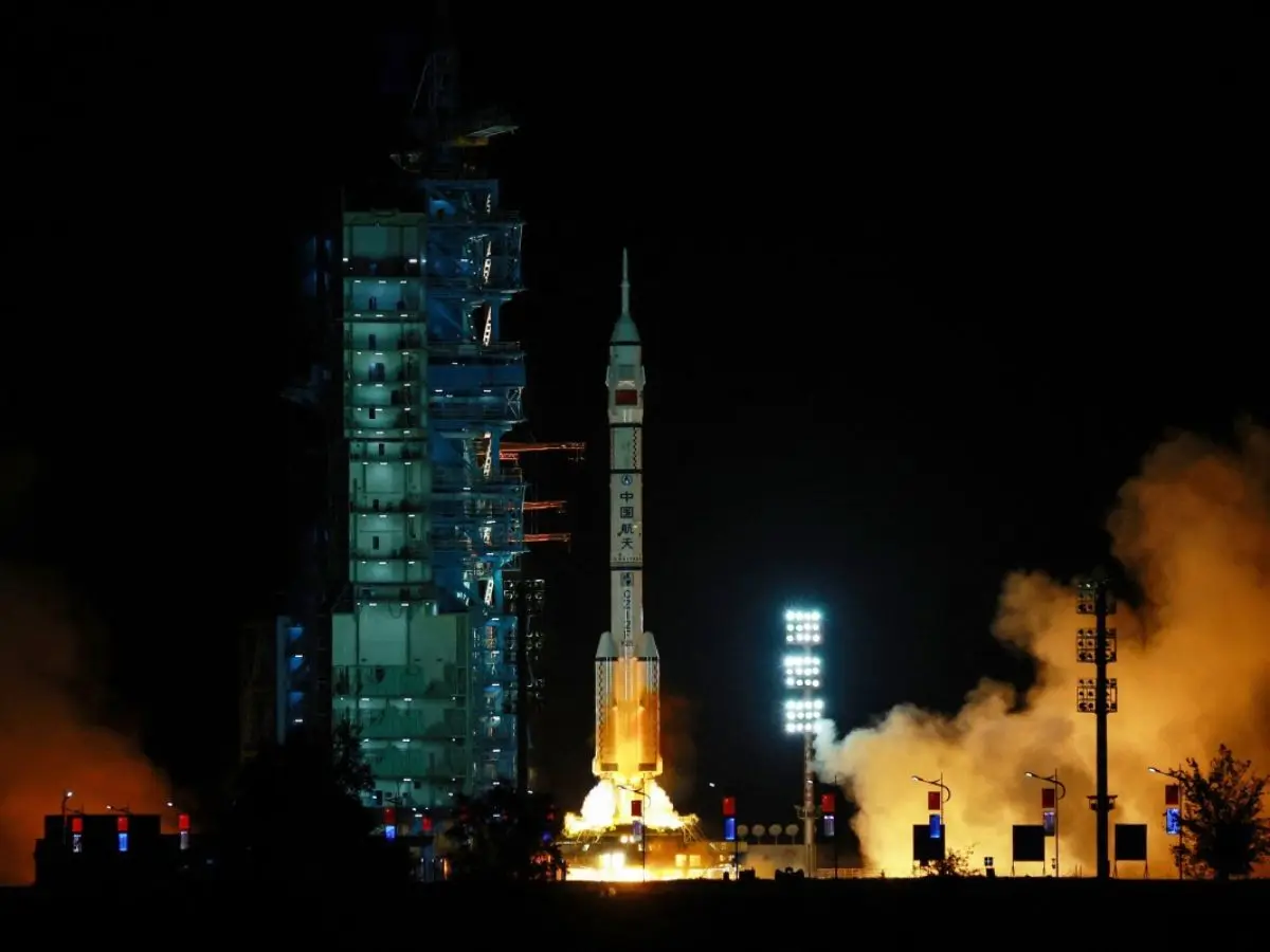 China plans year-long stay in orbit