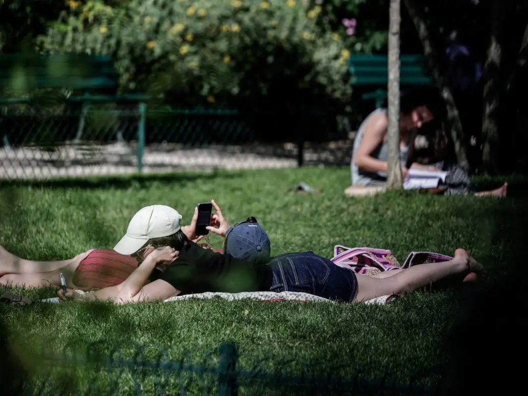 'Mini version of hell': Heat dome scorches Europe as UK, France shatter temperature records 'Mini version of hell': Heat dome scorches Europe as UK, France shatter temperature records