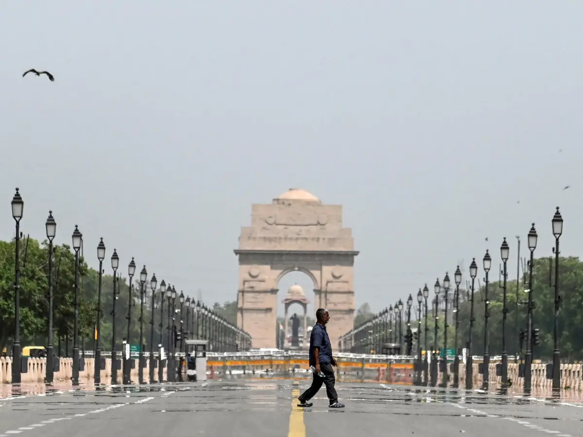 Delhi heatwave alert: NCR braces for 45°C as IMD issues yellow alert; relief likely from THIS date Delhi heatwave alert: NCR braces for 45°C as IMD issues yellow alert; relief likely from THIS date