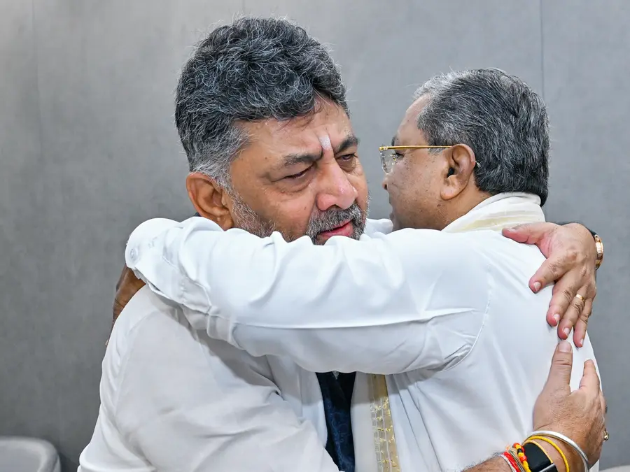 Siddaramaiah announces his resignation as Karnataka CM to cabinet in breakfast meet; no time sought with Governor