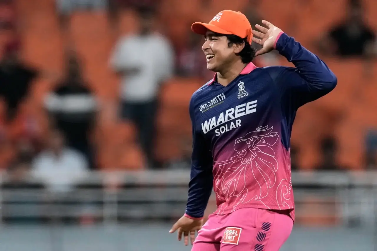 Fastest 50s in IPL knockouts/Playoffs (by balls)
