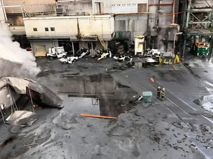 Death toll rises to 11 after massive chemical tank implodes at US paper plant Death toll rises to 11 after massive chemical tank implodes at US paper plant