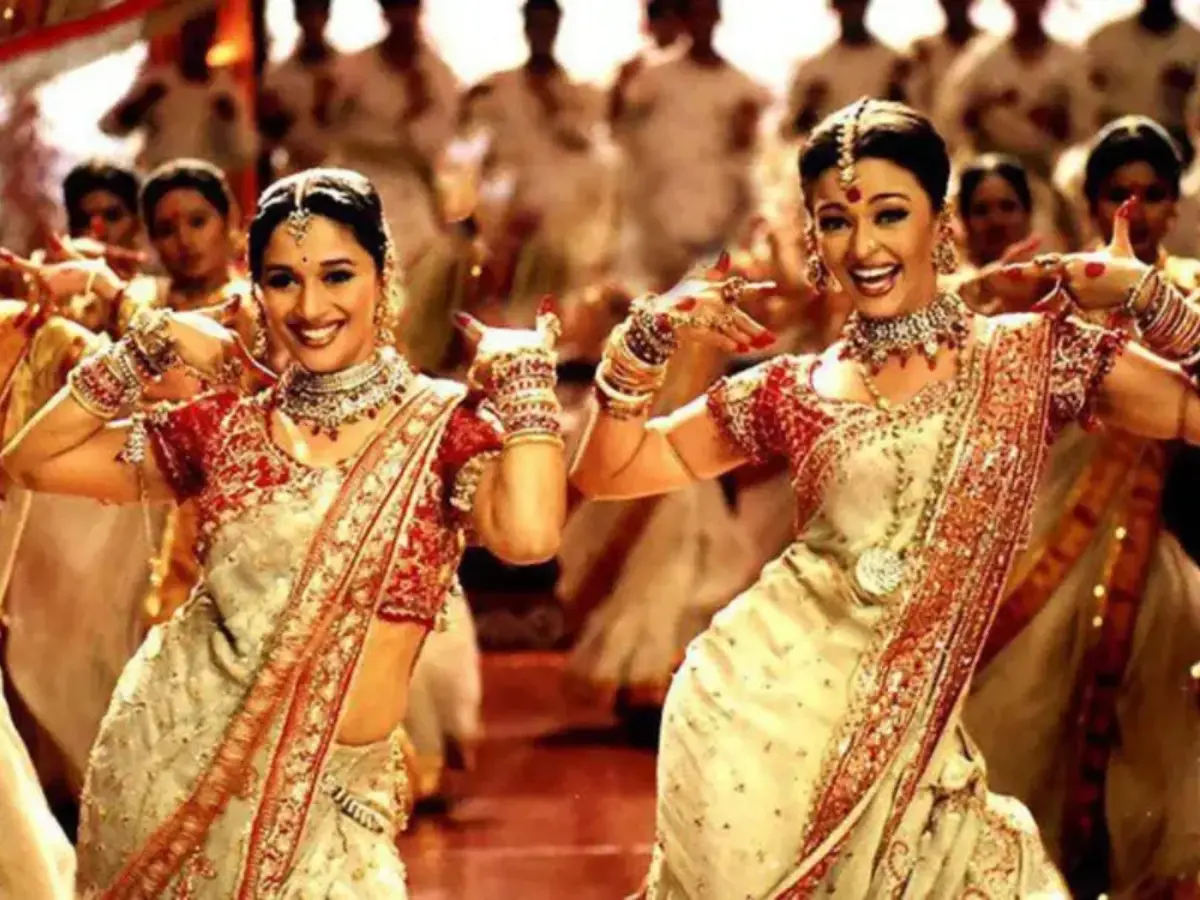 Was Madhuri Dixit pregnant with son Arin Nene while filming Dola Re Dola from Devdas? Actor clarifies