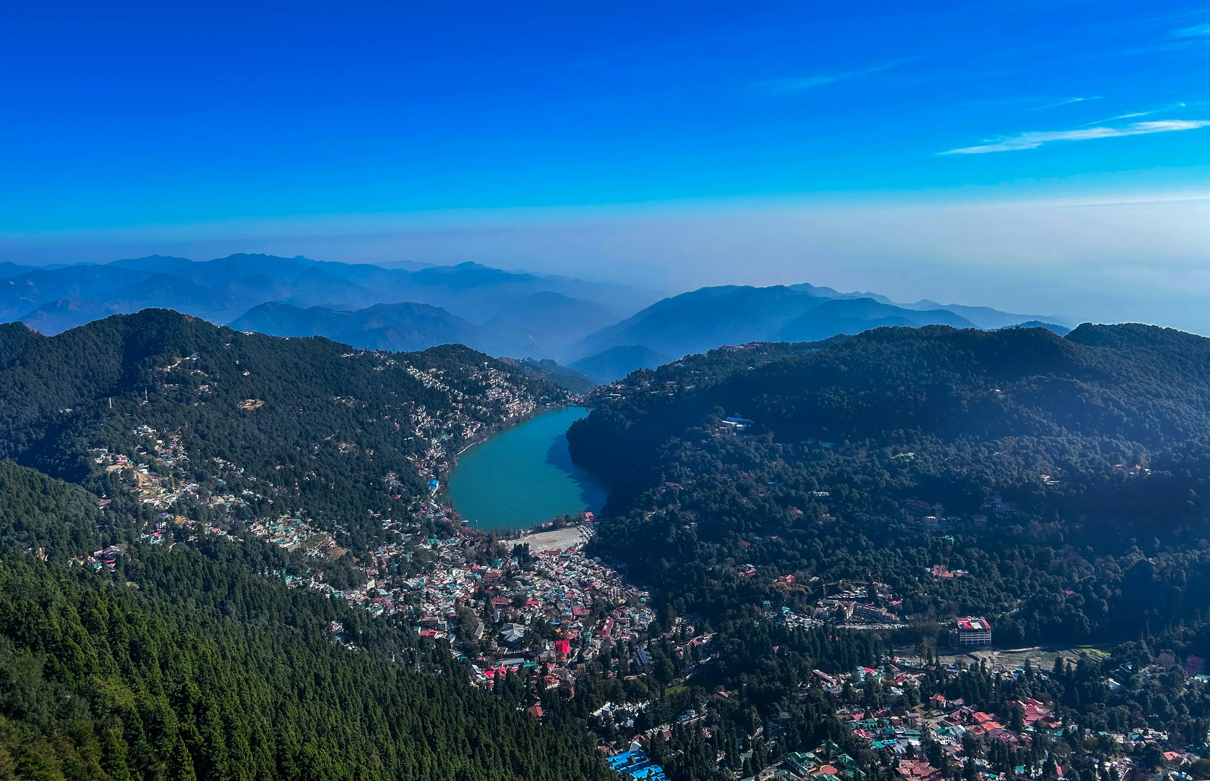 1. Mussoorie, Uttarakhand (290 km from Delhi | 15–22°C)