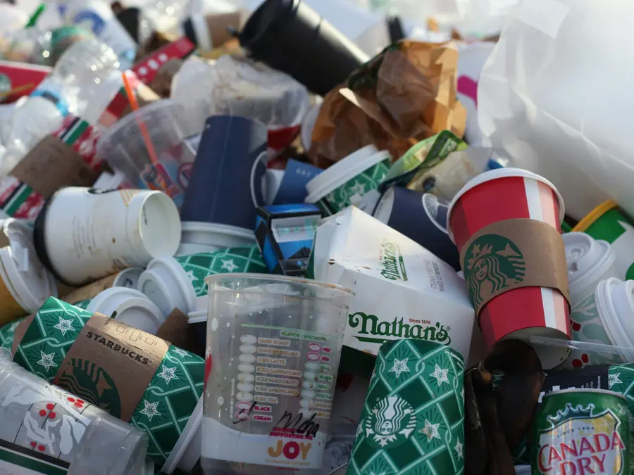 Which countries generate most plastic waste? Top 7 ranked: Full details inside