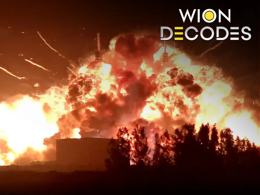 How New Glenn explosion hands Elon Musk's SpaceX an edge, and whitewashes NASA's plans
