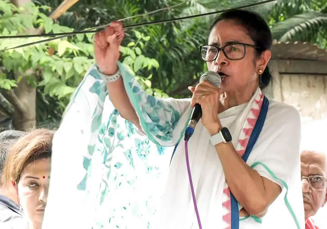 TMC at verge of split as rebel leaders meet Speaker: Will Shiv Sena story rewind in Bengal?