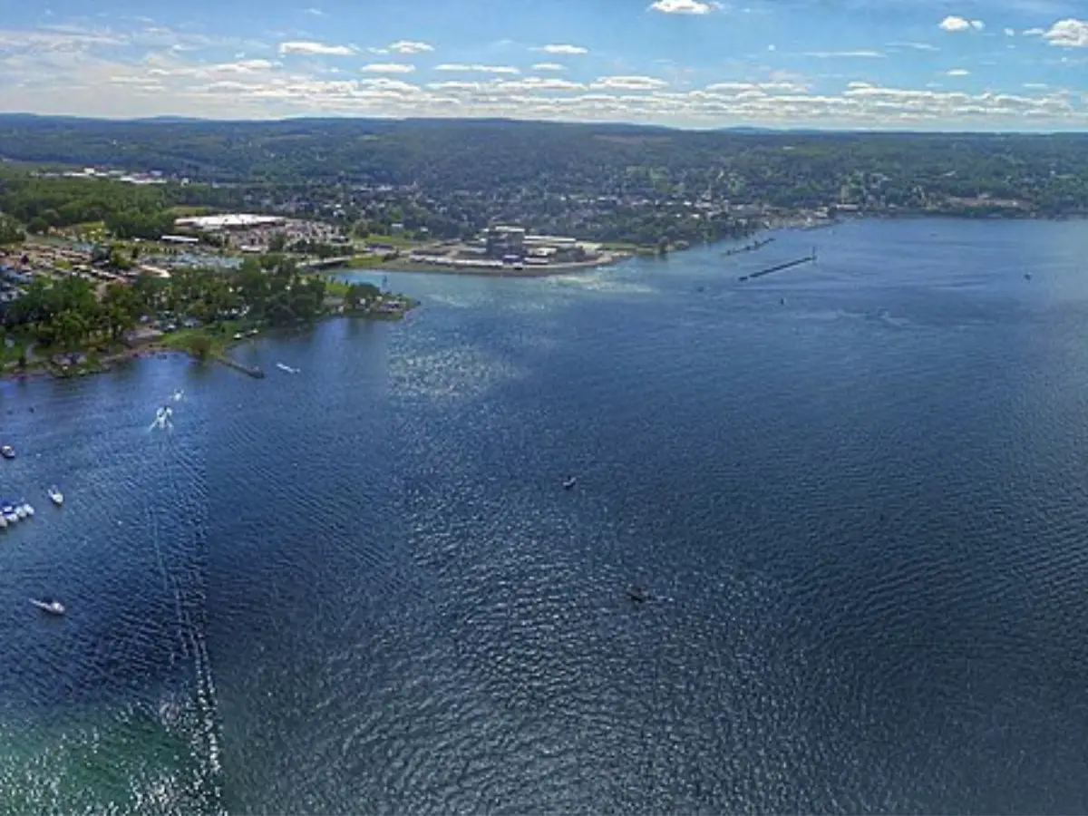 Scientists stumble upon hundreds of craters in New York lake, solving a 'booming' puzzle