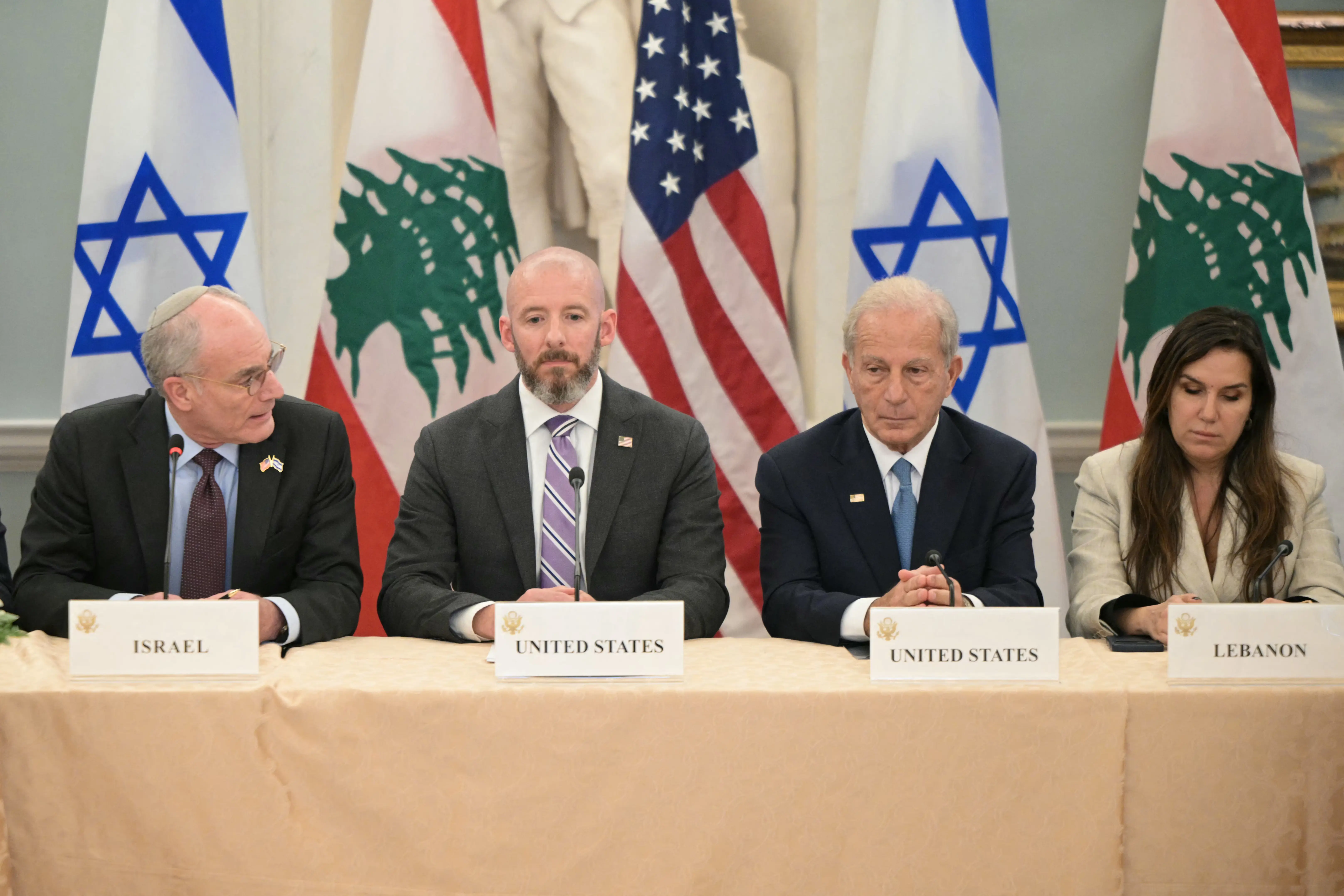 Israel and Lebanon agree to implement ceasefire following US-led talks in Washington