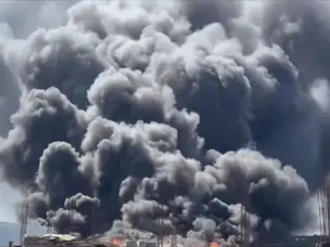 Shocking visuals: Massive fire at Chennai dumpyard, thick black smoke engulfs nearby areas